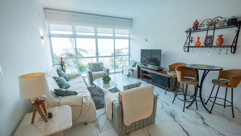 Beachfront Apartment – Luxury