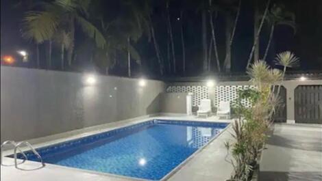 House on the north coast of São Paulo. For up to 12 people.