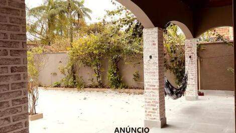 House on the north coast of São Paulo. For up to 12 people.