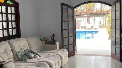 House on the north coast of São Paulo. For up to 12 people.