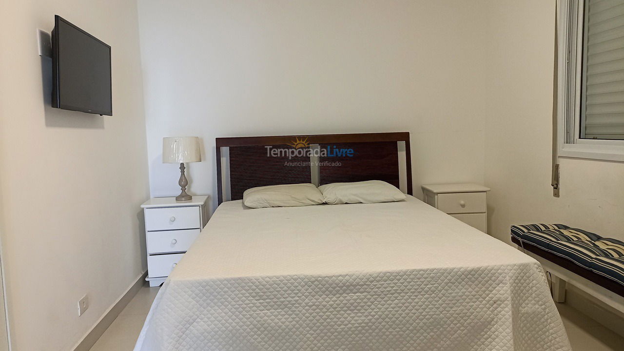 Apartamento para aluguel de temporada em Guarujá (Pitangueiras)