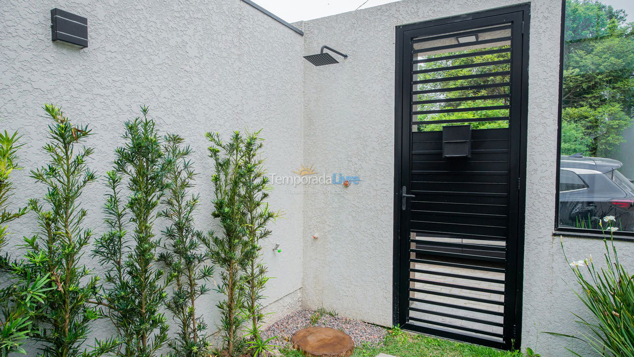Casa para aluguel de temporada em Bombinhas (Morrinhos)