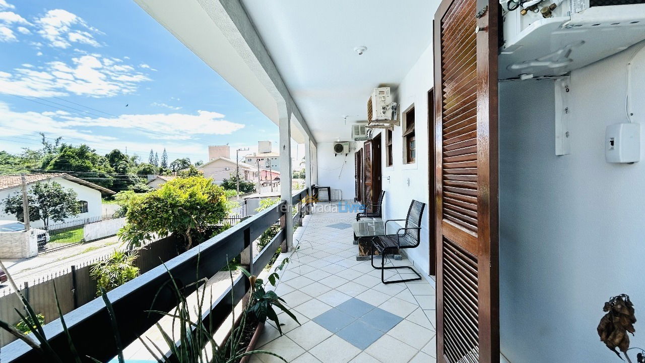 Casa para aluguel de temporada em Florianopolis (Praia dos Ingleses)
