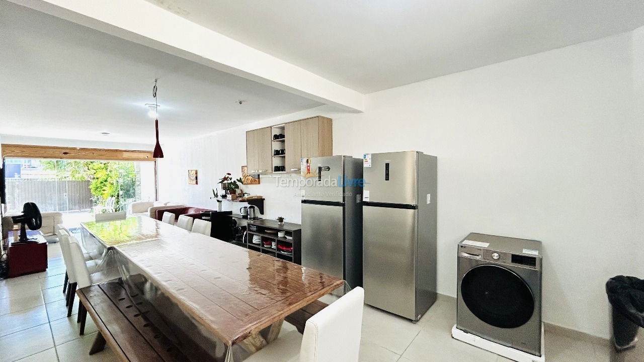 Casa para aluguel de temporada em Florianopolis (Praia dos Ingleses)
