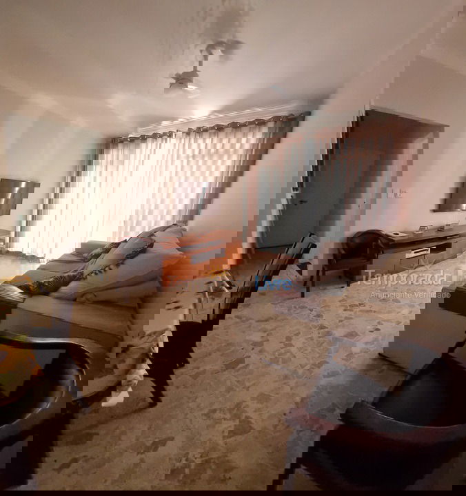Apartamento para aluguel de temporada em Guarujá (Pitangueiras)