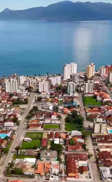 Casa para aluguel de temporada em Caraguatatuba (Martim de Sá)