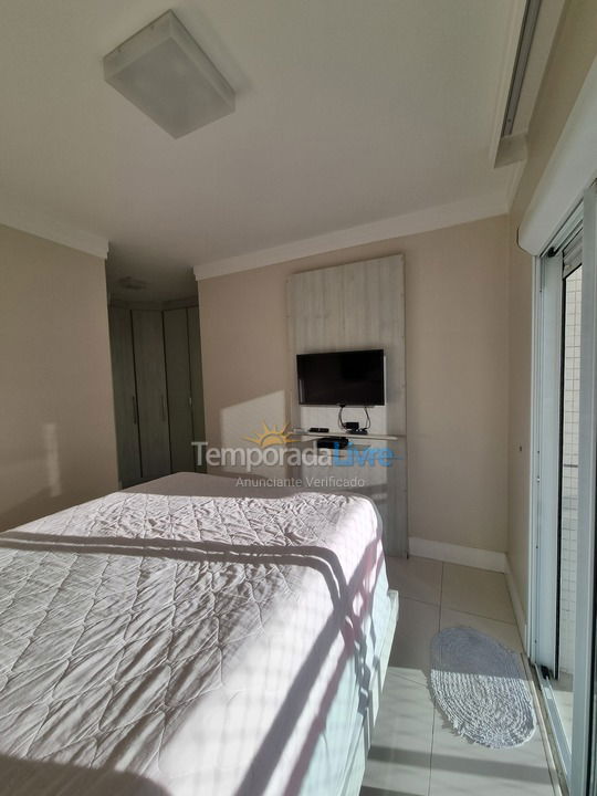 Apartment for vacation rental in Guarujá (Astúrias)