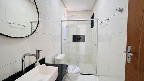 Apartamento 11 con 2/4 barrio residencial cerca de la playa