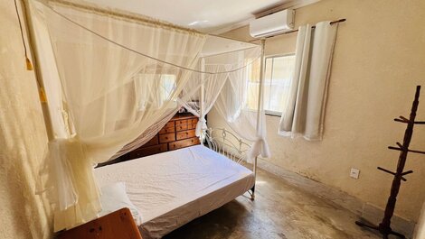 Casa com 4 suítes a 400 m da praia