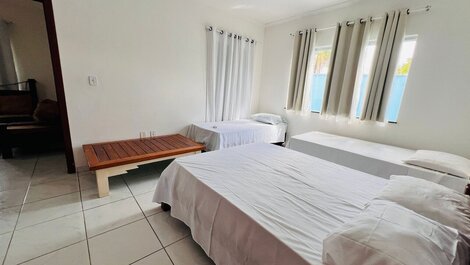 Alto Mundai Amplio apartamento de 3 habitaciones en planta baja.