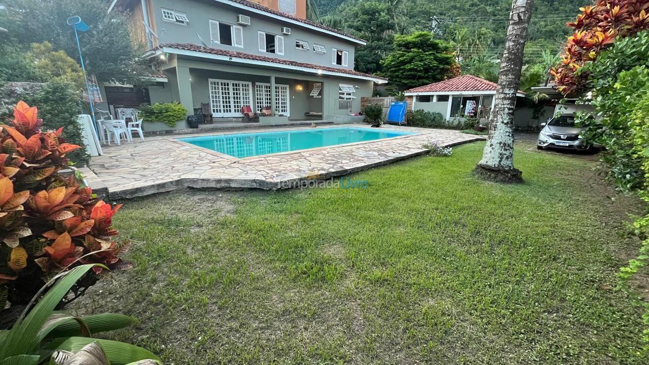 Casa para aluguel de temporada em São Sebastião (Bairro São Francisco da Praia)