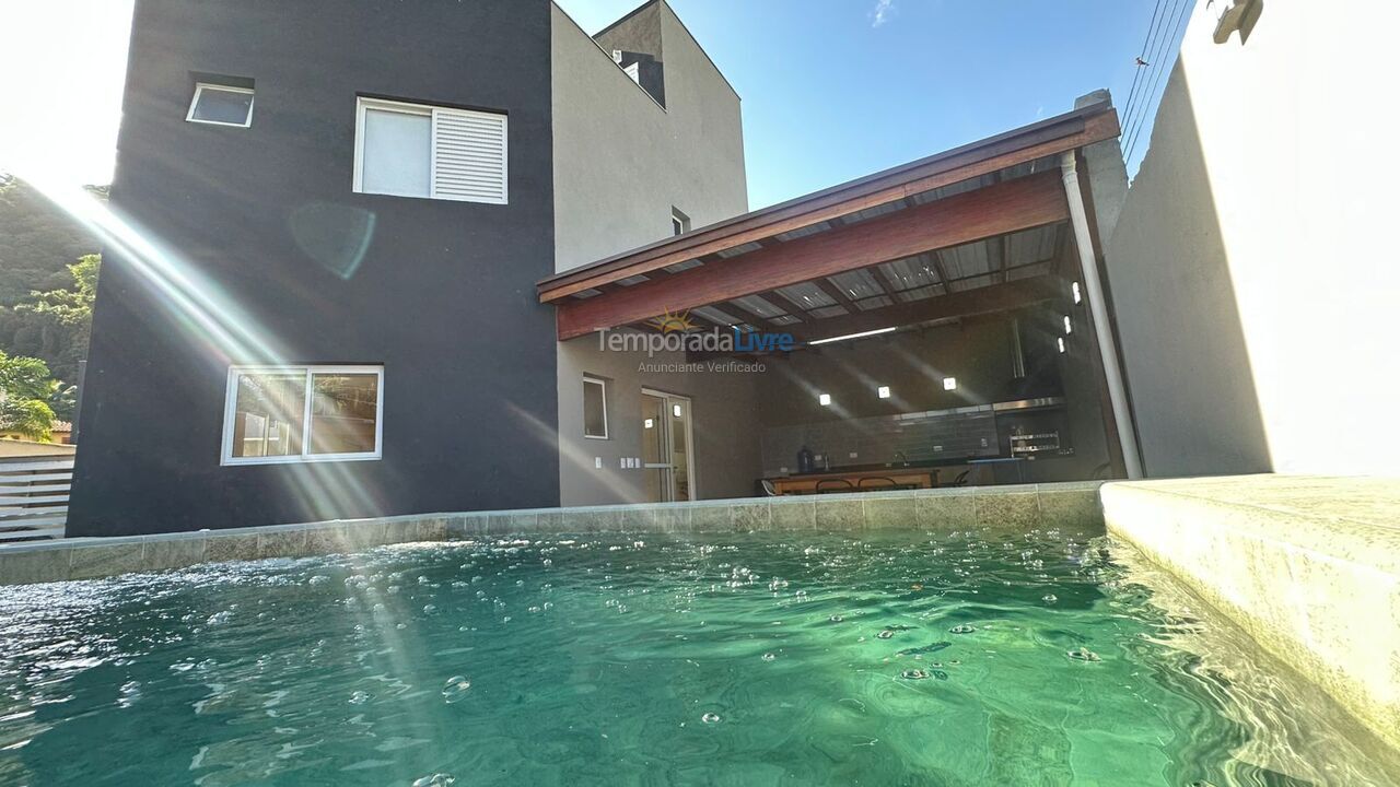 House for vacation rental in São Sebastião (Camburi)