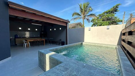 House in a condominium on Camburi beach