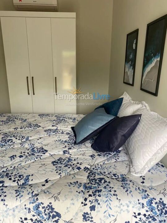 Casa para aluguel de temporada em São Sebastião (Camburi)