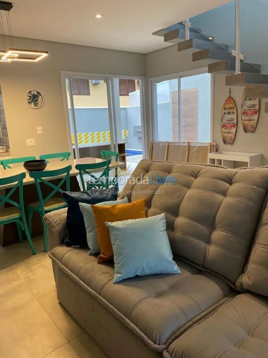 Casa para aluguel de temporada em São Sebastião (Camburi)