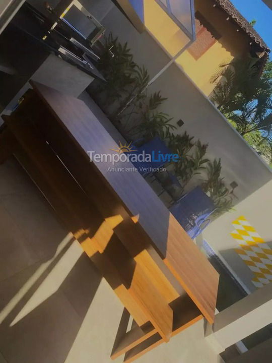 Casa para aluguel de temporada em São Sebastião (Camburi)