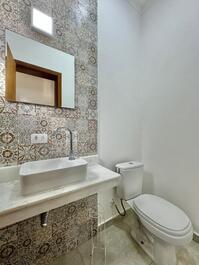 House in a condominium on Juquehy beach, 80 meters from the sea