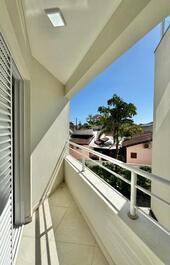 House in a condominium on Juquehy beach, 80 meters from the sea