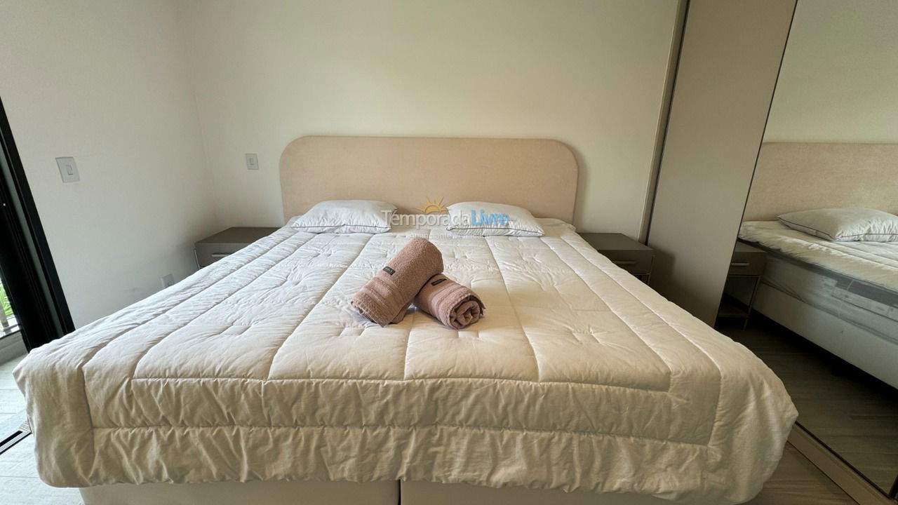 Casa para aluguel de temporada em Florianopolis (Jurerê Internacional)
