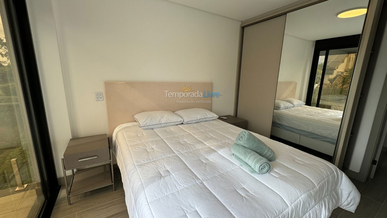 Casa para aluguel de temporada em Florianopolis (Jurerê Internacional)