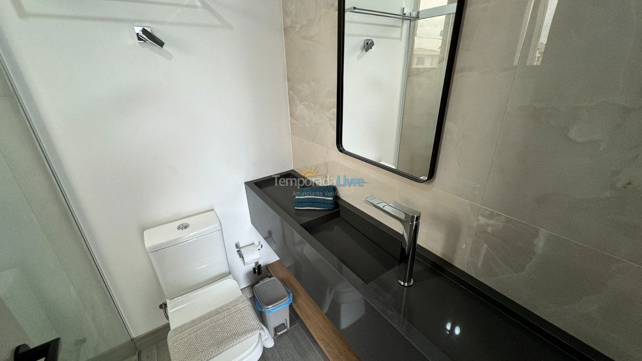 Casa para aluguel de temporada em Florianopolis (Jurerê Internacional)