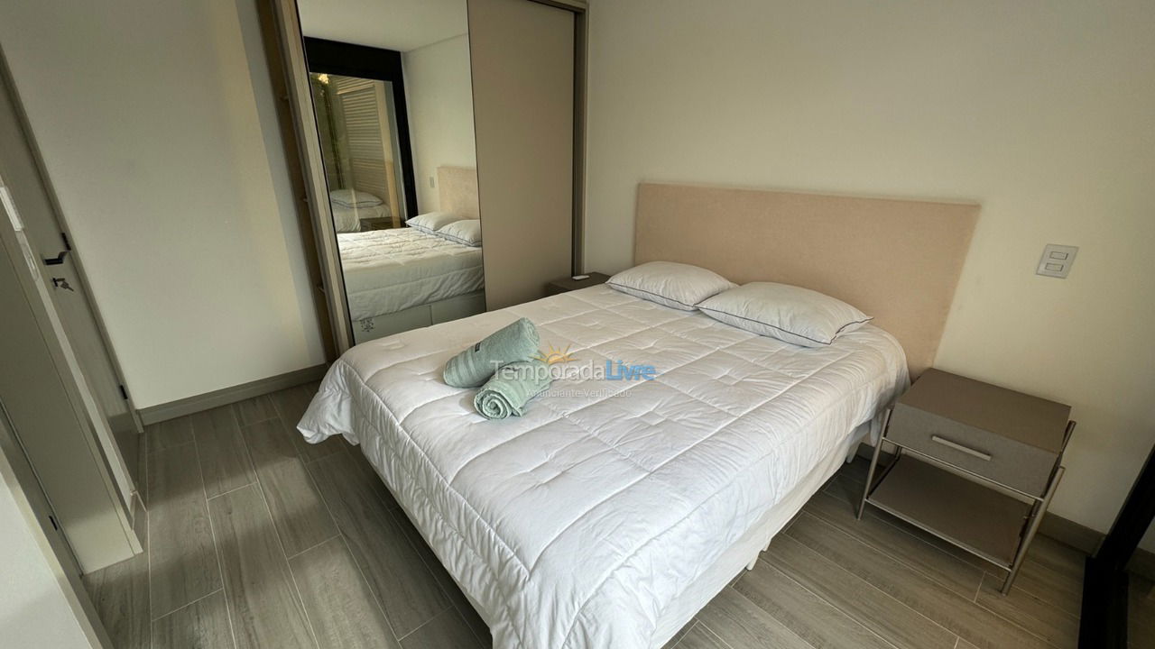 Casa para aluguel de temporada em Florianopolis (Jurerê Internacional)
