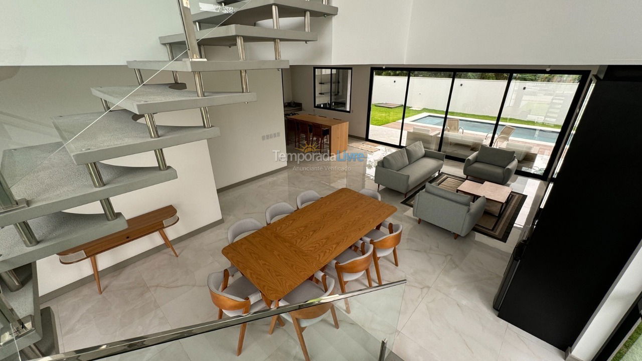 Casa para aluguel de temporada em Florianopolis (Jurerê Internacional)