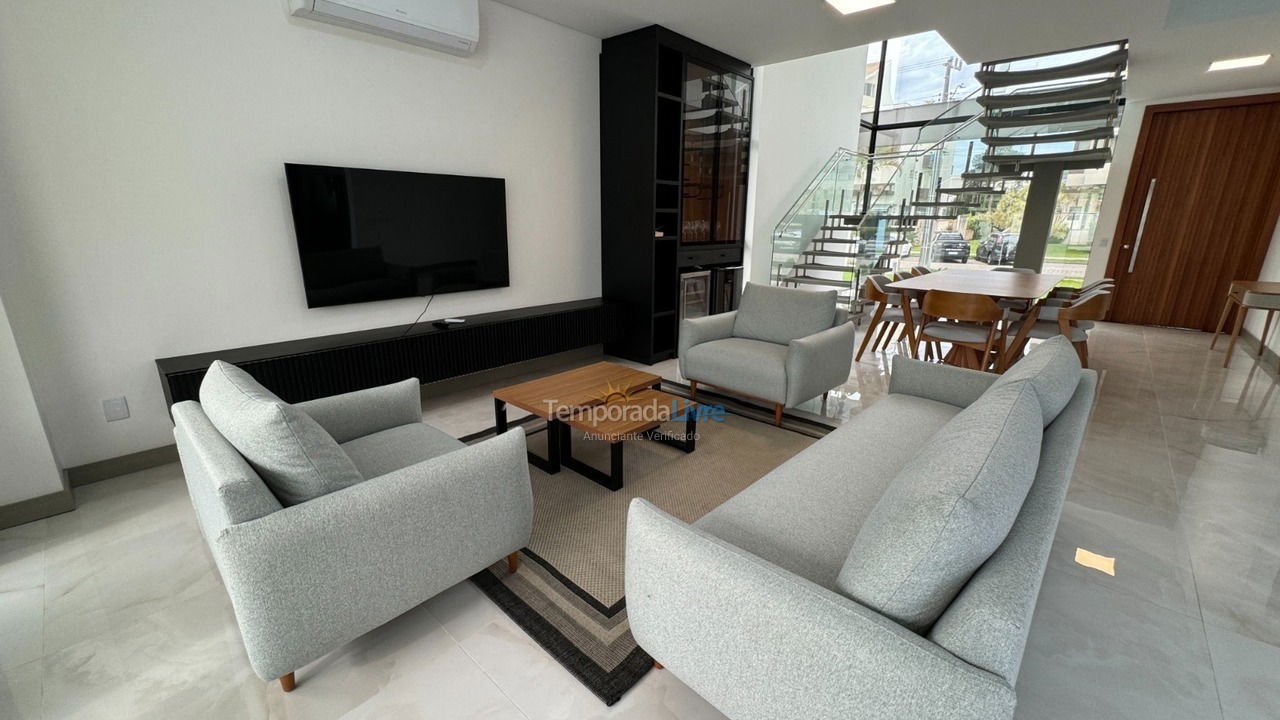 Casa para aluguel de temporada em Florianopolis (Jurerê Internacional)
