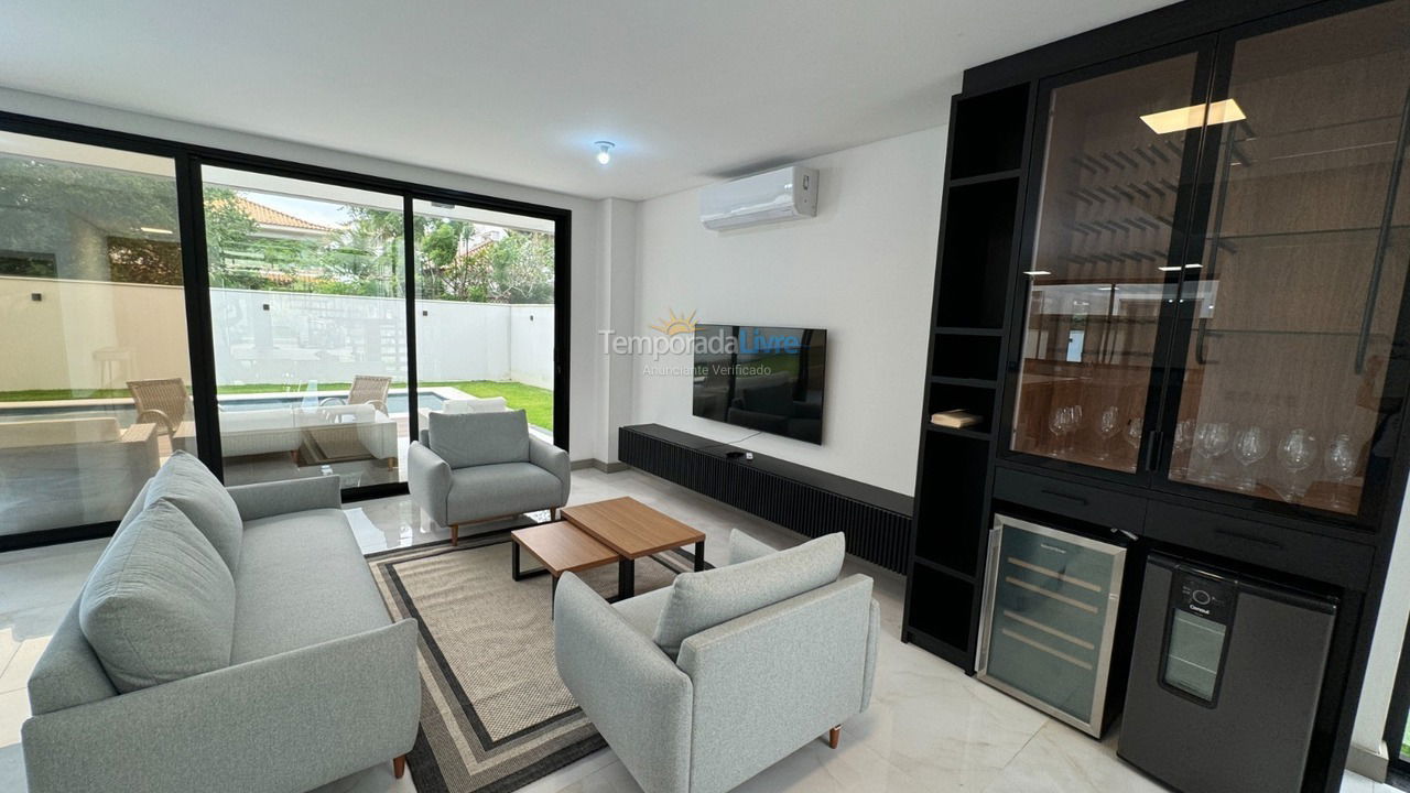 Casa para aluguel de temporada em Florianopolis (Jurerê Internacional)