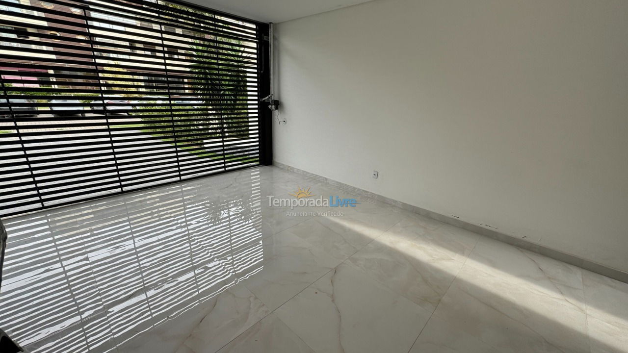 Casa para aluguel de temporada em Florianopolis (Jurerê Internacional)