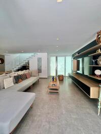 House in a condominium on Juquehy beach