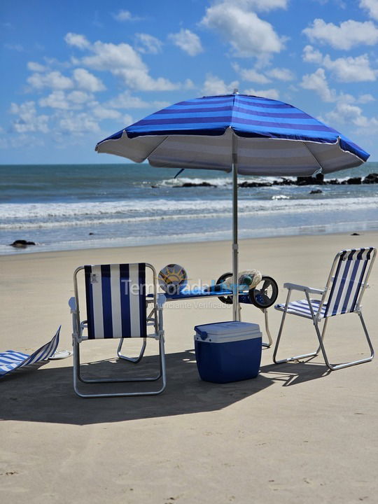 Apartamento para aluguel de temporada em Parnamirim (Praia de Pirangi do Norte)