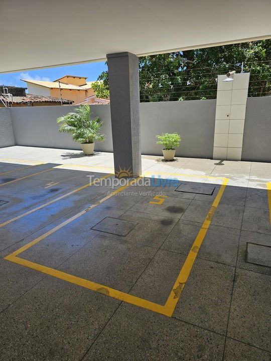 Apartamento para aluguel de temporada em Parnamirim (Praia de Pirangi do Norte)