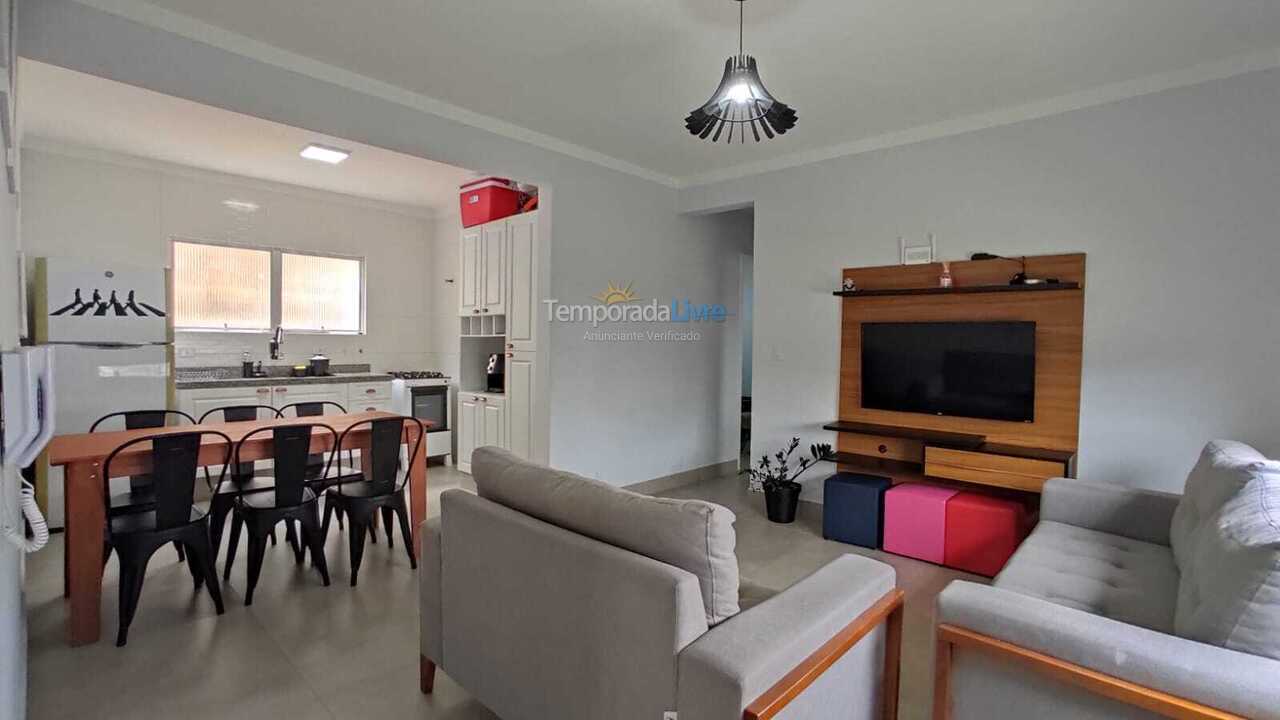 Apartment for vacation rental in Guarujá (Enseada)