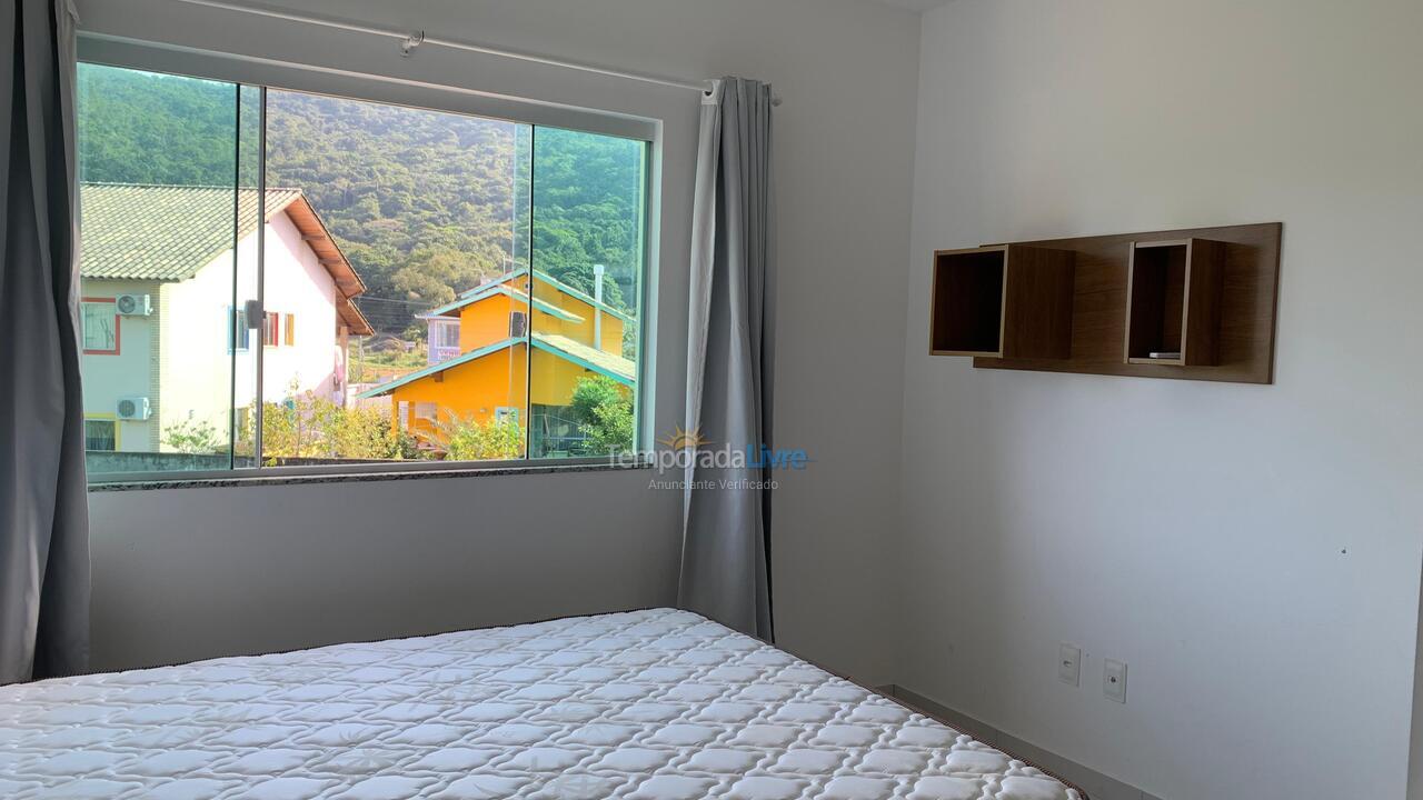 Casa para alquiler de vacaciones em Governador Celso Ramos (Praia de Palmas)