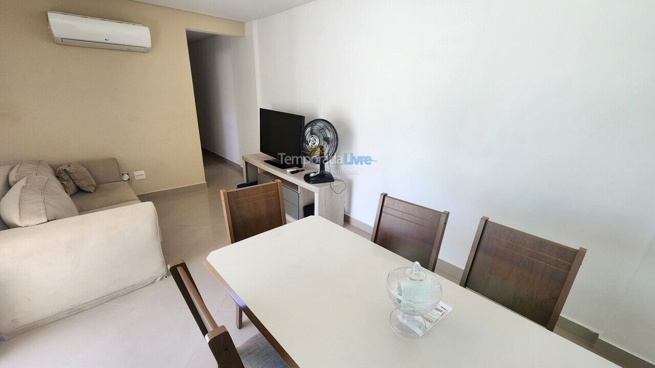 Apartamento para aluguel de temporada em Guarujá (Pitangueiras)