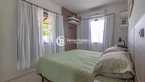 House 100m from the Azores Beach 3 Bedrooms