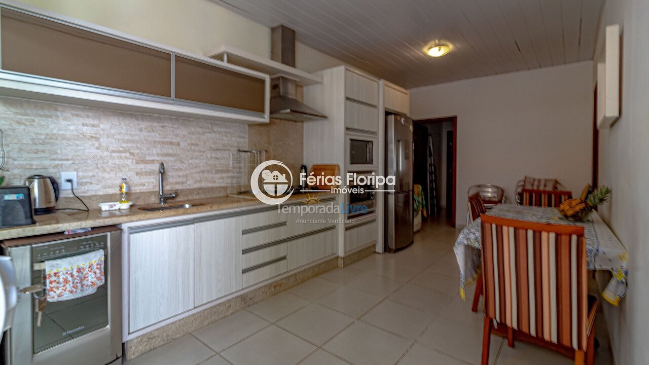 House for vacation rental in Florianópolis (Praia dos Açores)