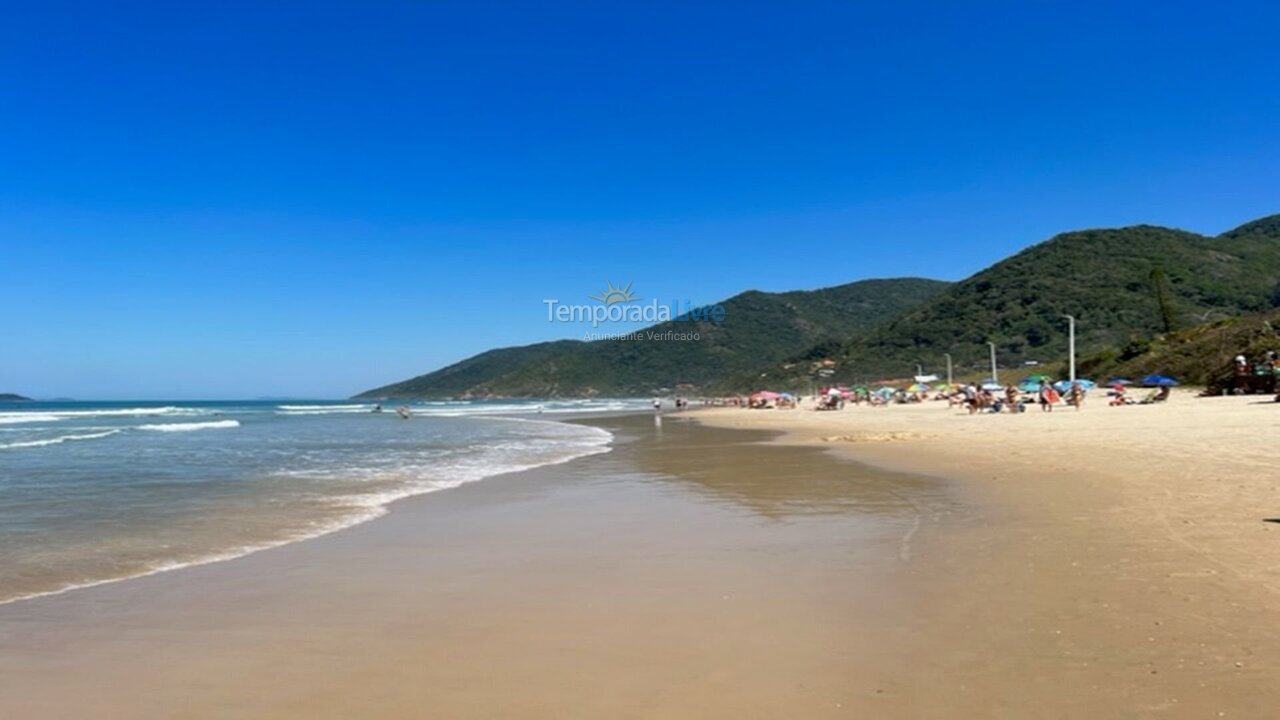 House for vacation rental in Florianópolis (Praia dos Açores)