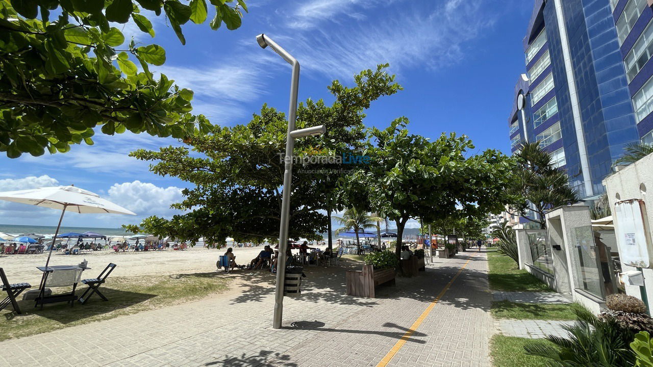 Apartamento para alquiler de vacaciones em Itapema (Meia Praia Frente Mar)