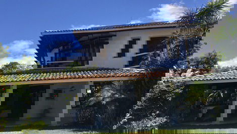 Casa para alugar em Camaçari - Monte Gordo Guarajuba