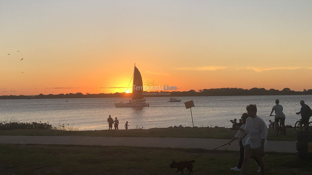 Apartamento para aluguel de temporada em Porto Alegre (Centro Histórico)
