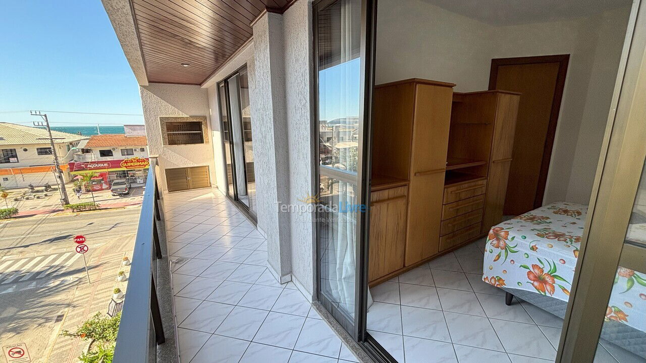 Apartment for vacation rental in Bombinhas (Praia de Bombas)