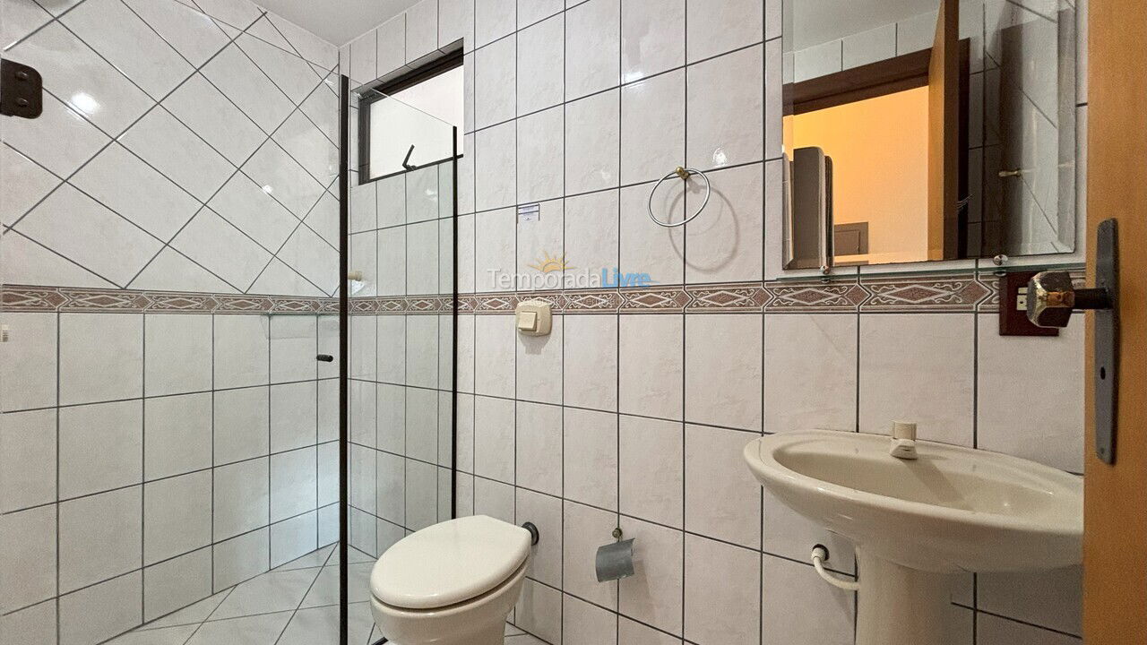 Apartment for vacation rental in Bombinhas (Praia de Bombas)