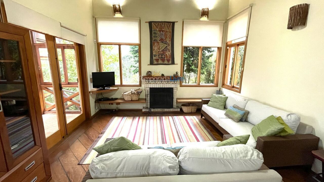 Casa para aluguel de temporada em Campos do Jordão (Descansopolis)