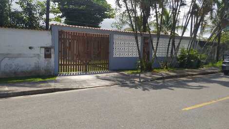 Aluga-se casa em Bertioga Jardim Índia