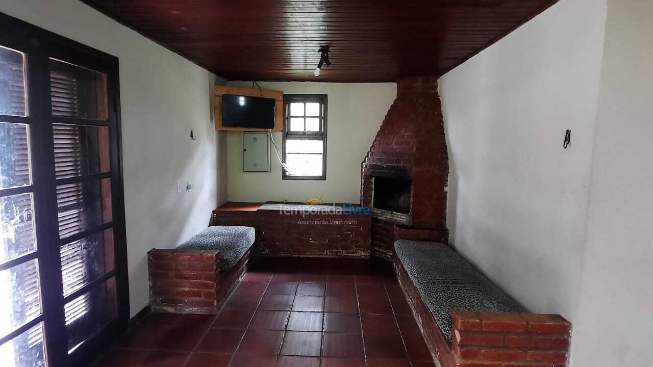 Chácara / sítio para aluguel de temporada em Itapecerica da Serra (Itapecerica da Serra)