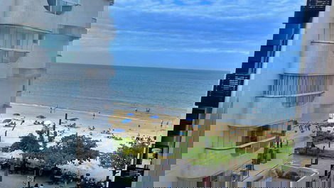 3 bedroom apartment sea view Meia Praia SC