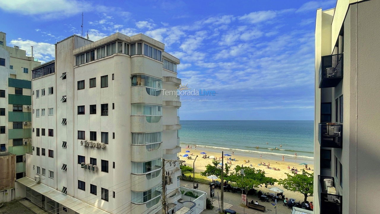 Apartment for vacation rental in Itapema (Meia Praia Quadra do Mar)