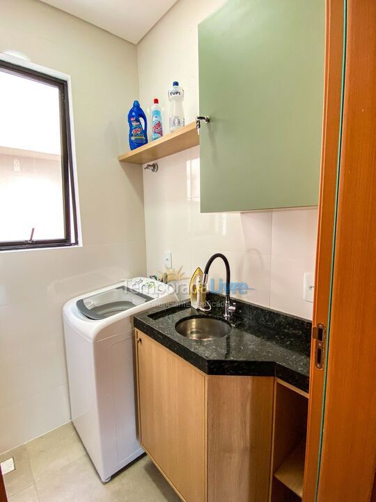 Apartment for vacation rental in Balneário Piçarras (Itacolomi)